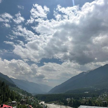 Rasta Cafe And Lodge Manali  Exterior photo