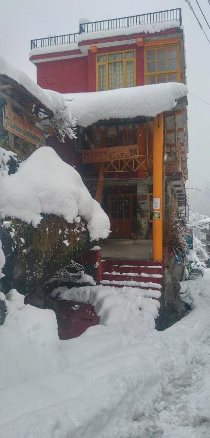 Rasta Cafe And Lodge Manali  Exterior photo